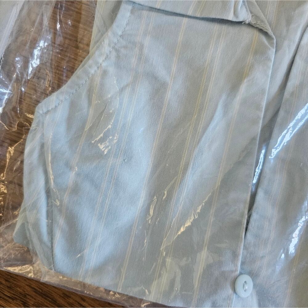 NWT Urban Outfitters Party Girl Sleeveless Blouse - Picture 7 of 7